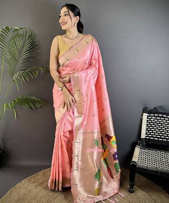light pink soft silk blend peacock & floral zari motifs kanchipuram saree 1
