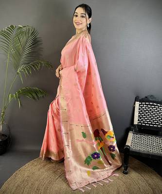 light pink soft silk blend peacock & floral zari motifs kanchipuram saree 3
