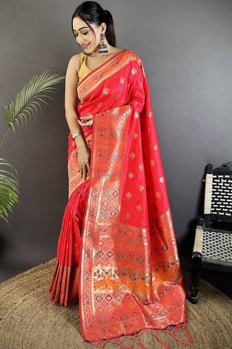 rani pink soft silk blend geomatric zari woven patola saree