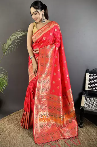 rani pink soft silk blend geomatric zari woven patola saree