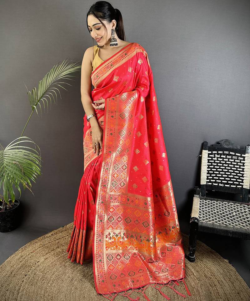 rani pink soft silk blend geomatric zari woven patola saree