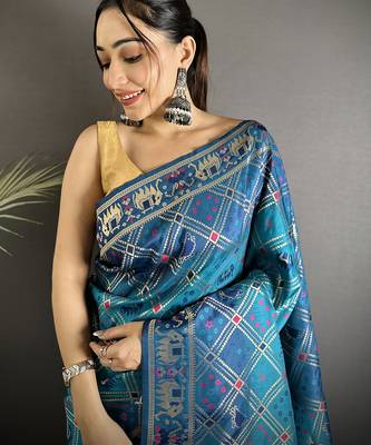 blue soft silk blend geomatric zari woven patola saree 4