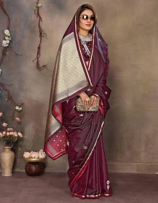 maroon satin silk blend floral & botanical motifs zari woven banarasi saree 5