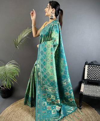 tuquoise soft silk blend geomatric zari woven patola saree 2