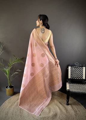 peach linen silk blend floral & paisley jacquard zari woven banarasi saree 3