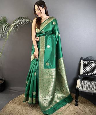 green cotton silk blend floral jacquard zari woven banarasi saree 1
