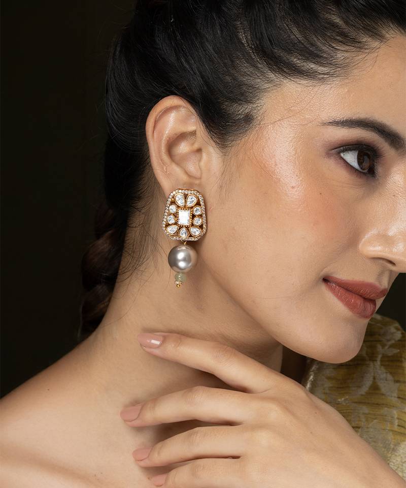 Gold plated kundan stud earrings