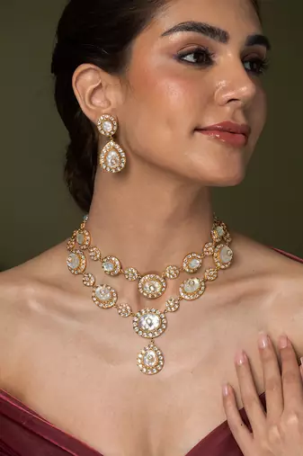 Gold plated kundan necklace set