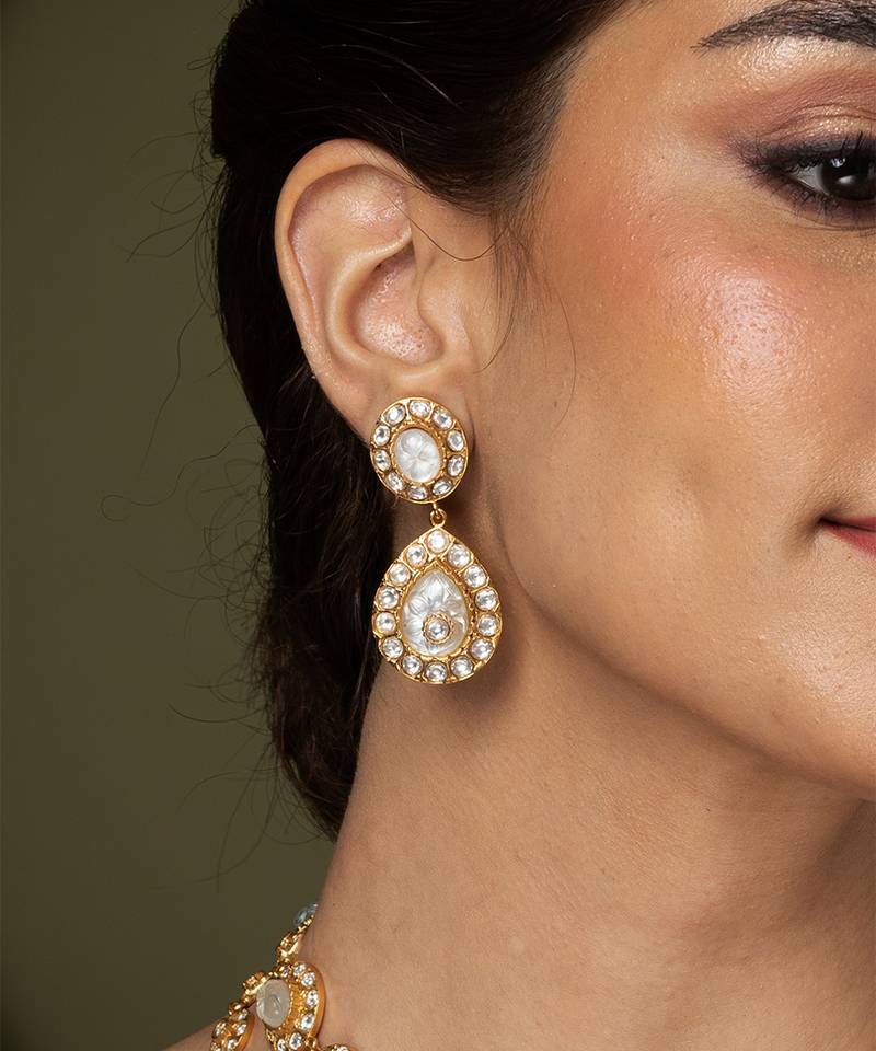 Gold plated kundan necklace set