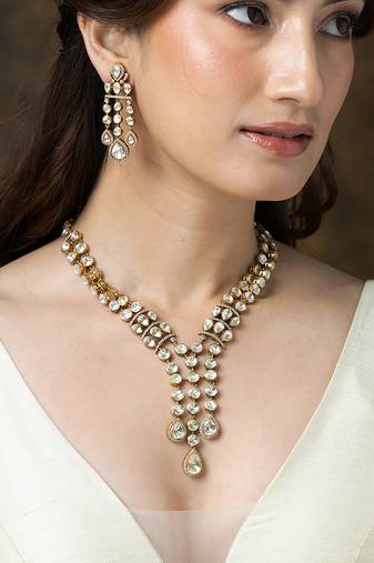 Gold plated kundan necklace set