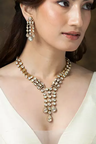 Gold plated kundan necklace set