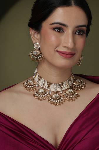 Gold plated kundan necklace set