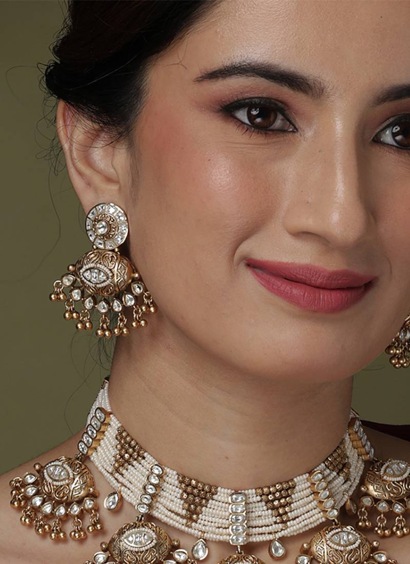 Gold plated kundan necklace set