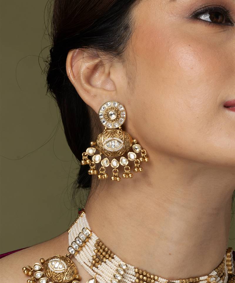 Gold plated kundan necklace set