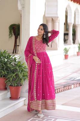 Pink Georgette sequins Zari embroidered Kurti with dupatta 6