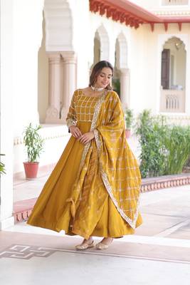 Yellow sequins Zari embroidered Kurti with dupatta 1