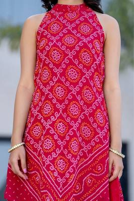 Pink printed bhandhini kurta and sharara and dupatta 4