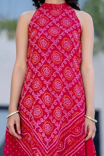 Pink printed bhandhini kurta and sharara and dupatta