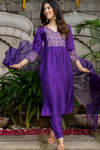 Purple silk emboridered kurta and pant and dupatta