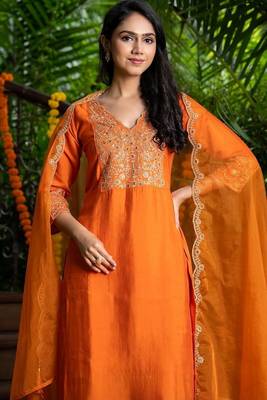 Orange silk embroidered kurta and pant and dupatta 2