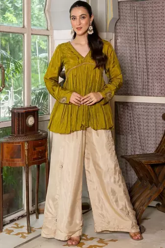 Green hand work upada sikl kurta and off white silk plazoo