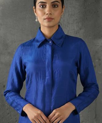 Blue vichitra silk cowl skirt set 2
