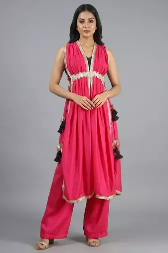Pink vichitra silk fusion set