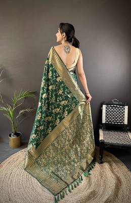 dark_green banarasi soft lichi silk blend dark green floral and zari pattern saree with unstitched blouse 2
