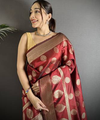 brown soft banarasi silk blend   chestnut brown jacquard weaving saree with unstitched blouse 3