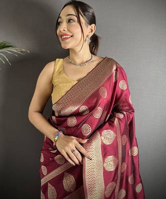 maroon soft banarasi silk blend maroon jacquard weaving saree with unstitched blouse 3