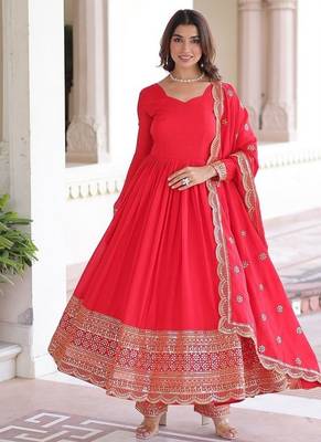 Red zari & sequins embroidered vichitra silk kurta , bottom & dupatta 2