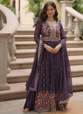 Onion zari & sequins embroidered georgette kurta bottom & dupatta 1