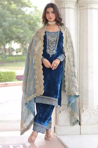Teal zari & sequins embroidered velvet kurta bottom & dupatta