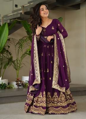 Wine zari & sequins embroidered roman Gown & dupatta 2