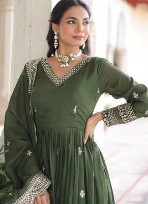 Dark green zari & sequins embroidered work roman stitched kurta gown & dupatta 4