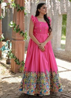 Pink zari & sequins embroidered dola silk Gown 1
