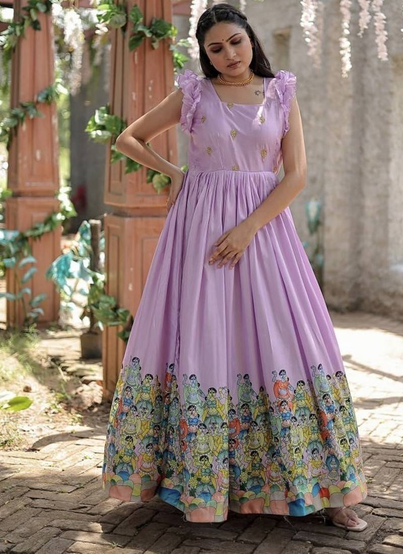 Lavender zari & sequins embroidered dola silk Gown