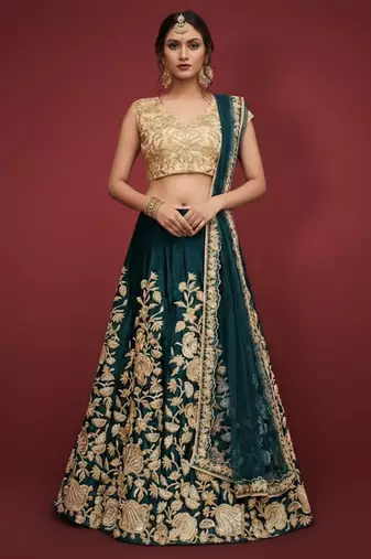 GREEN ZARI DORI & SEQUINS EMBROIDERED VELVET FESTIVE BRIDAL WEDDING & PARTY WEAR SEMI STITCHED LEHENGA CHOLI