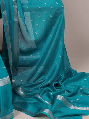 Festive crepe saree with artful weaving 5
