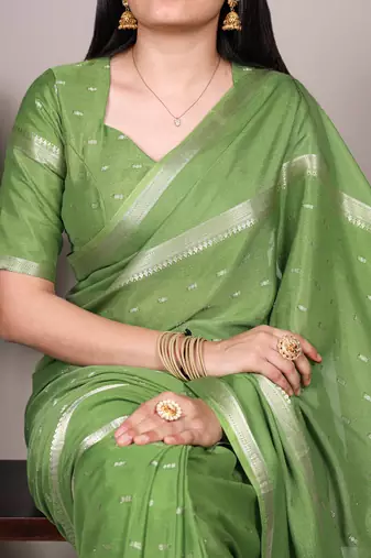 Festive crepe saree with artful weaving