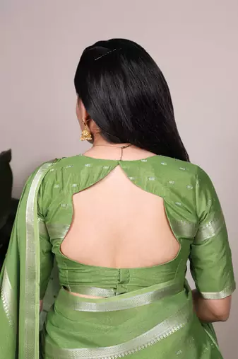 Festive crepe saree with artful weaving
