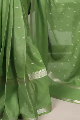 Festive crepe saree with artful weaving