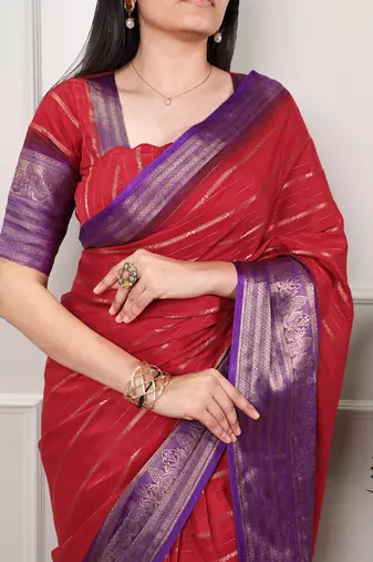 Crepe saree with zari weaving work