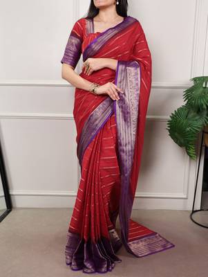 Crepe saree with zari weaving work 3