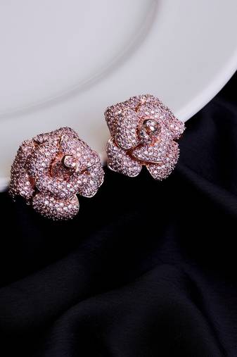 Majesty floral shining studs in rose gold