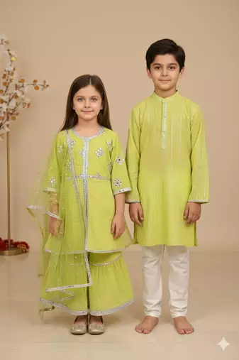 Green embroidered cotton kurta pyjama