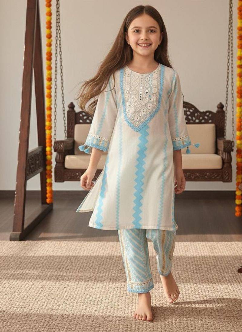 Blue embroidered cotton kurta set