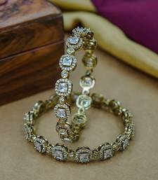 Traditional punjabi chooda for brides