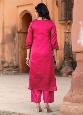 Traditional zari woven kurta set  with dupatta 4