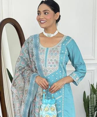 Blue vichitra silk kurta set with dupatta 2